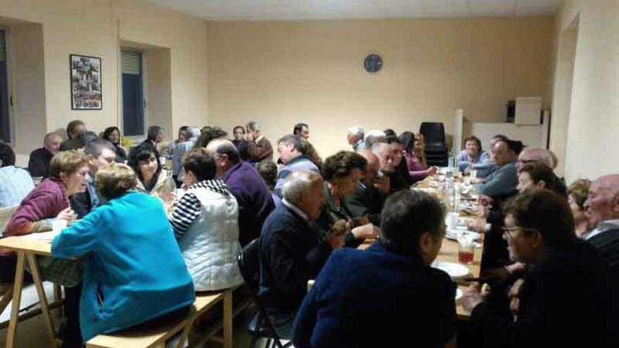 Congosta degusta una parrillada para festejar al patrón de los agricultores