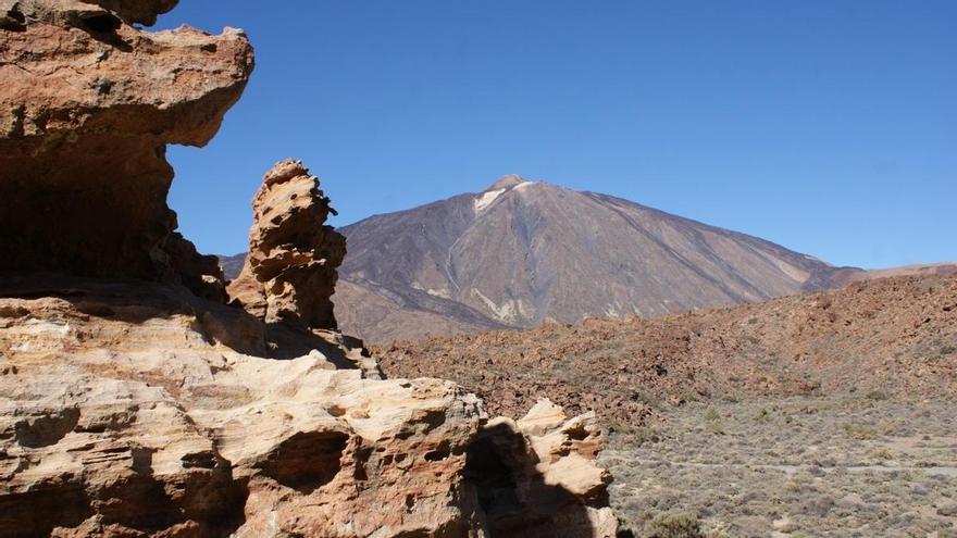 The best routes between volcanoes in Tenerife
