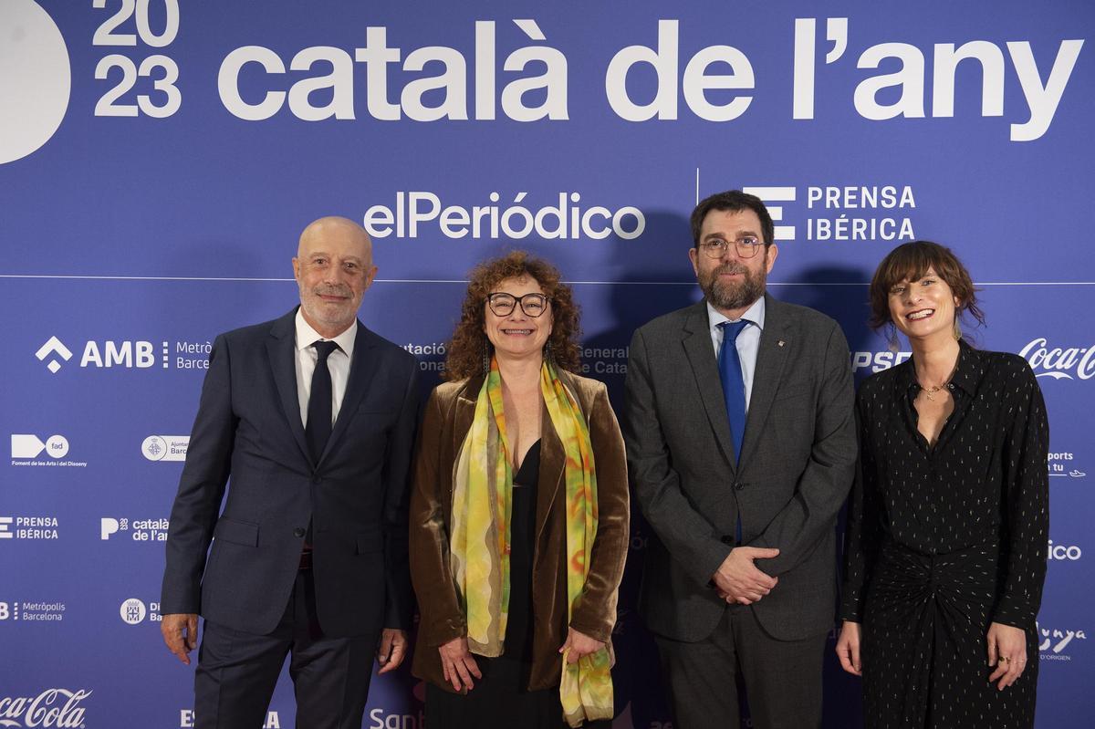 Félix Noguera, director general de Prensa Ibérica; Eva Pomares, directora general de Difusió de la Generalitat; Oriol Duran, secretario de Comunicació i Mitjans de la Generalitat, y Anna Domènech directora de márketing de EL PERIÓDICO.