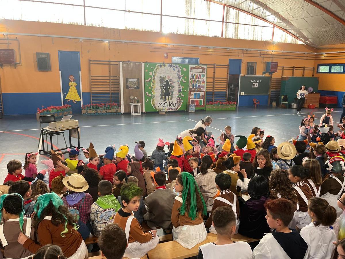 El festival "SolidArte" del colegio Virgen del Fresno de Grado, en imágenes