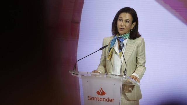 Ana Botín durant la clausura de la XVII Convocatòria d’«Euros de tu Nómina», el 9 de juny del 2025, a Madrid (Espanya).