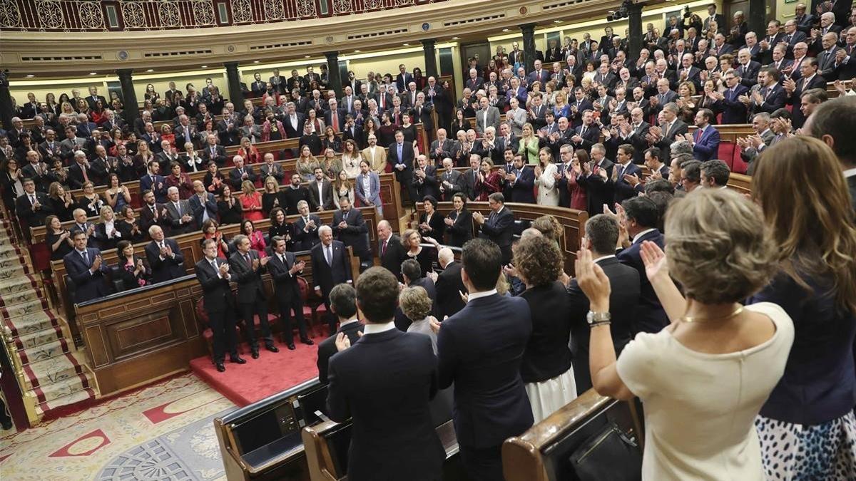 El Congreso ha celebrado hoy el acto de conmemoracion del cuarenta aniversario de la Constitución presidido por los monarcas.