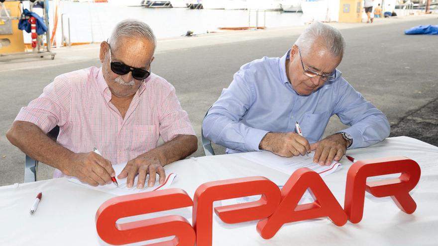 Spar Gran Canaria y el bote de vela latina Guerra del Río cumplen 21 años navegando juntos