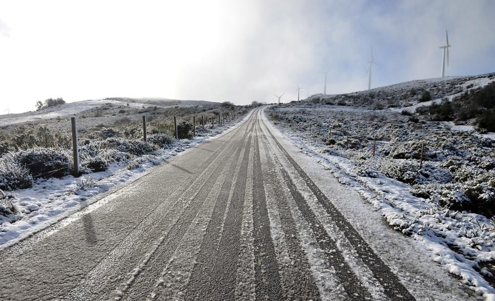 Las primeras nieves llegan a la comarca