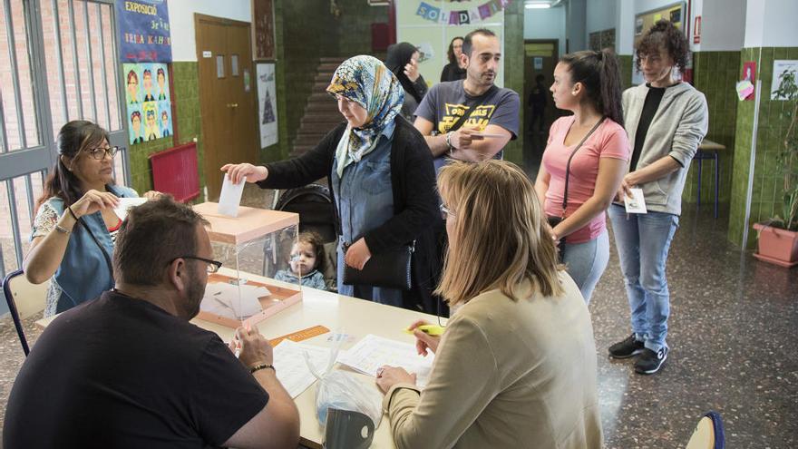 La participación en las votaciones por la jornada continua crece en Castelló