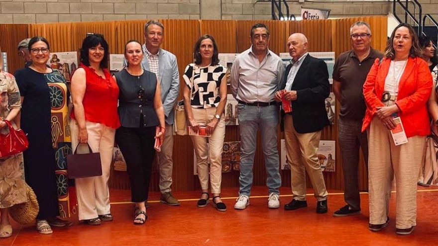 La VIII Feria de la Cereza y el Ajo Tierno se celebró el fin de semana del 7 y 8 de junio. | SERVICIO ESPECIAL