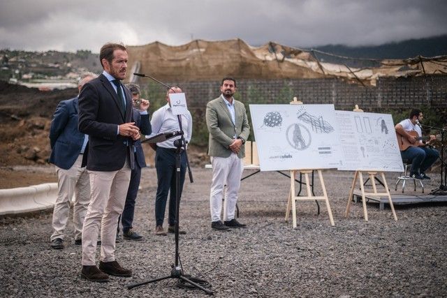 Inauguración carretera que atraviesa las coladas de La Palma "La puerta del futuro"