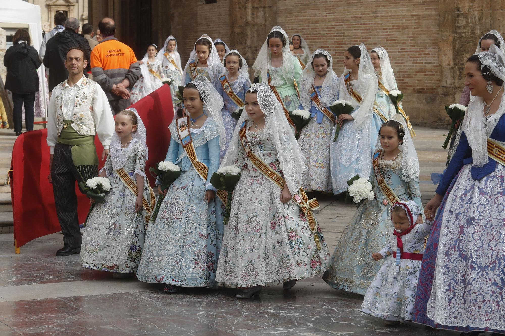 Búscate en el segundo día de ofrenda por la calle de la Paz (entre las 15:30 a las 17:00 horas)