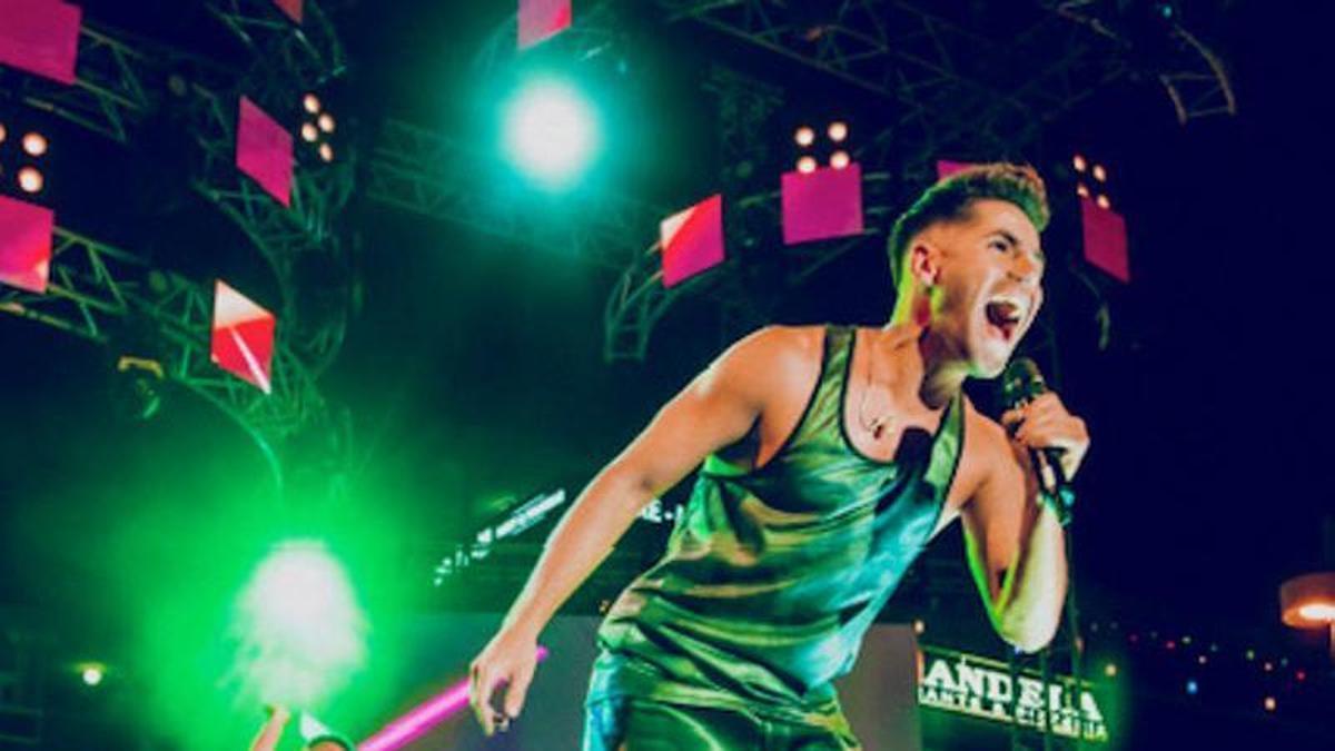 Neo Pinto en uno de sus conciertos.