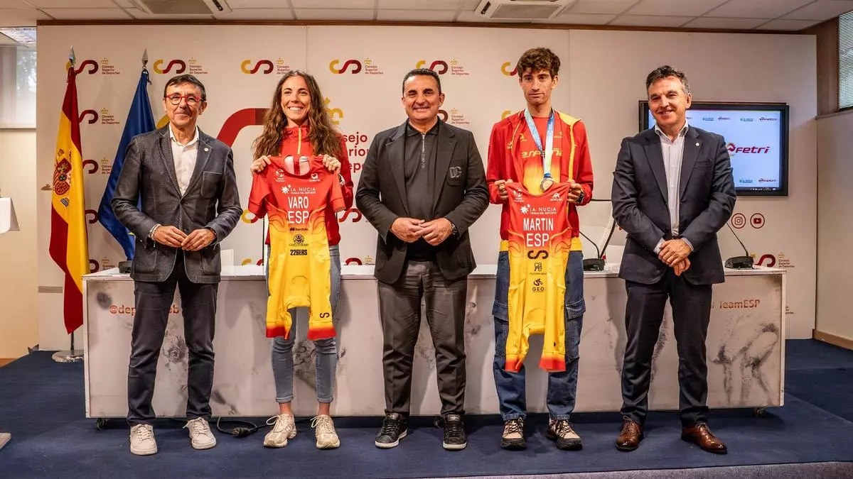 La Nucía "luce” en la equipación de la Selección Española de Triatlón Multideporte