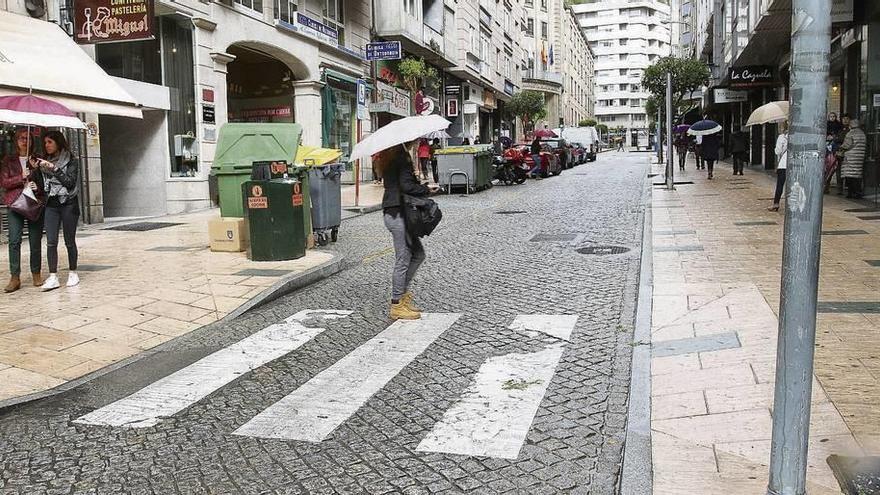 El Concello vincula el arreglo del firme de la calle Bedoya a las disponibilidades financieras