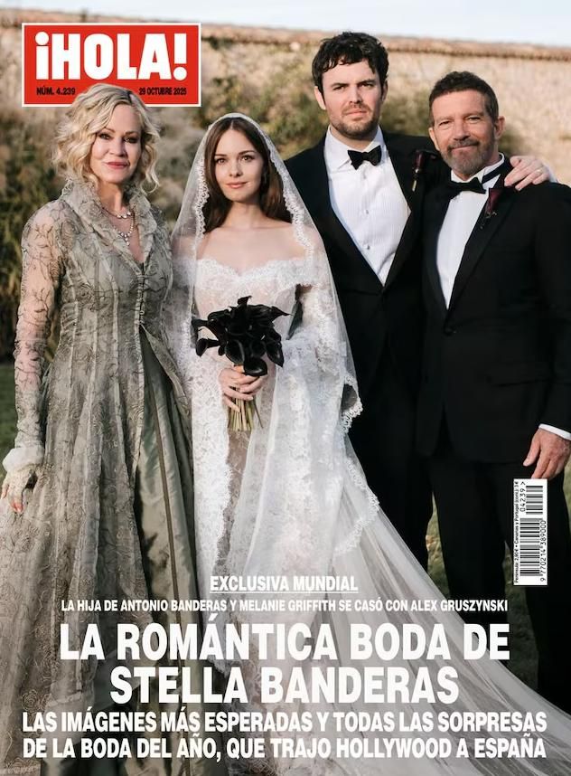 Portada revista ¡HOLA! boda de Stella Banderas