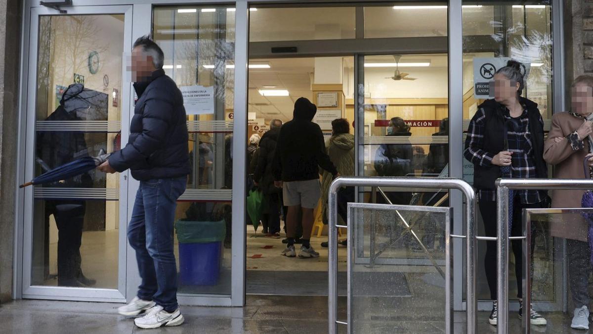 Entrada del centro de salud Virxe Peregrina de Pontevedra.