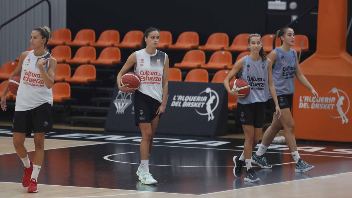 Primera sesión de entrenamiento para el Valencia Basket de Rubén Burgos