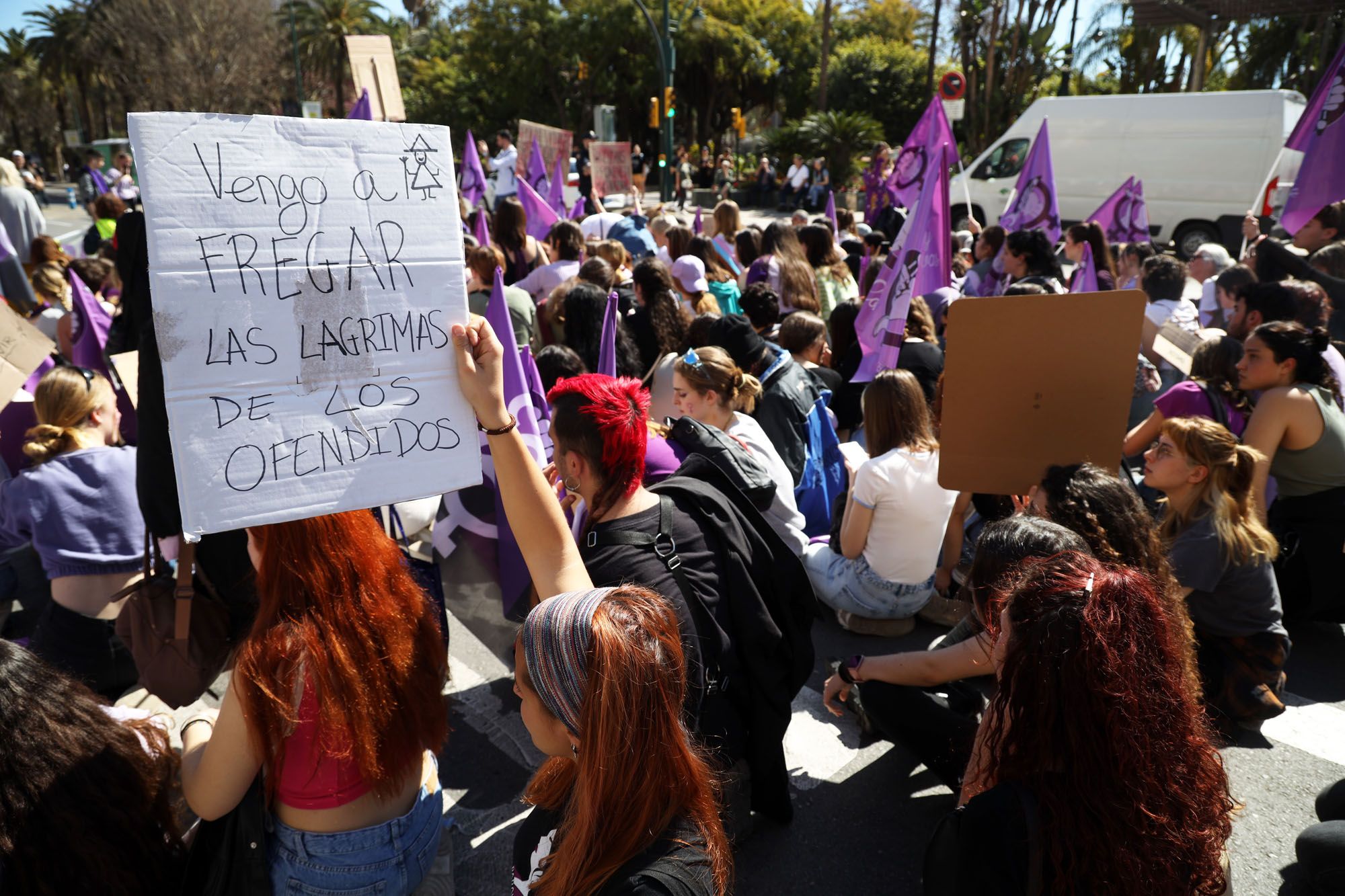 La manifestación estudiantil por el 8M en Málaga, en imágenes