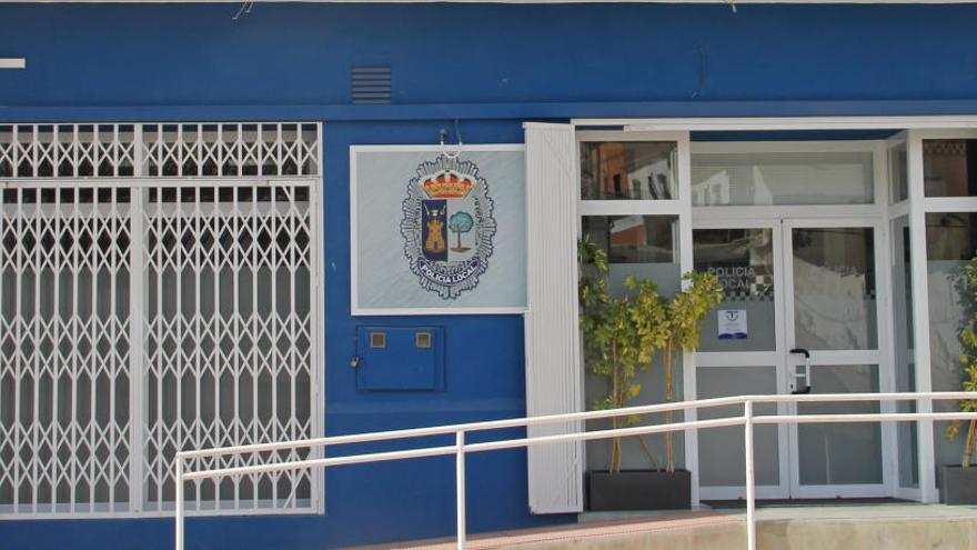 Fachada de las dependencias de la Policía Local de Puerto Lumbreras.