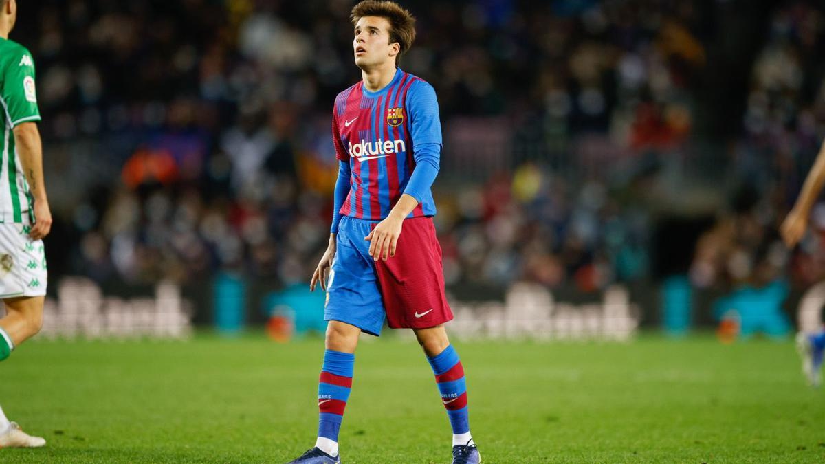 Riqui Puig, en un partit al Camp Nou la temporada passada