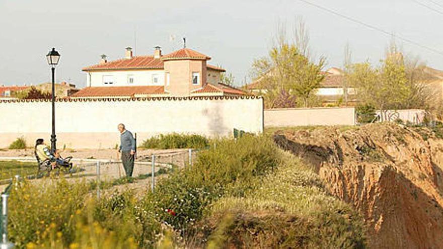 Vivienda de Lorenzo Rodríguez Linares, exportavoz del Grupo Socialista en el Ayuntamiento de Toro