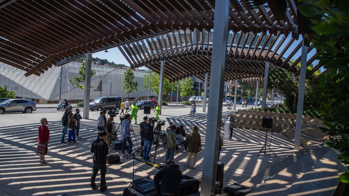 Pérgolas fotovoltaicas instaladas en la Ronda de Dalt de Barcelona