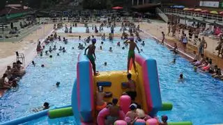 Primeros chapuzones en Mieres: Turón estrena la temporada de baños con una fiesta y Paxío tiene usuarios desde hace días