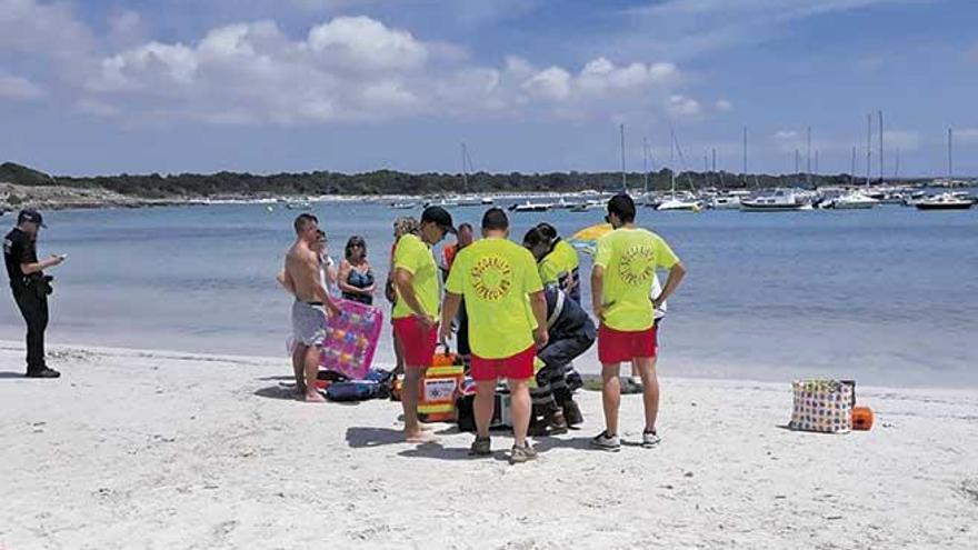 Una fallecida en la playa de la Colònia