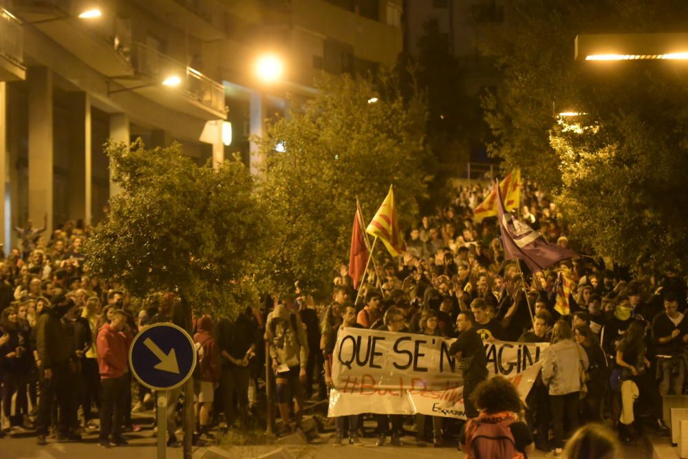 5.000 persones es manifesten a Manresa per protestar contra la repressió policial