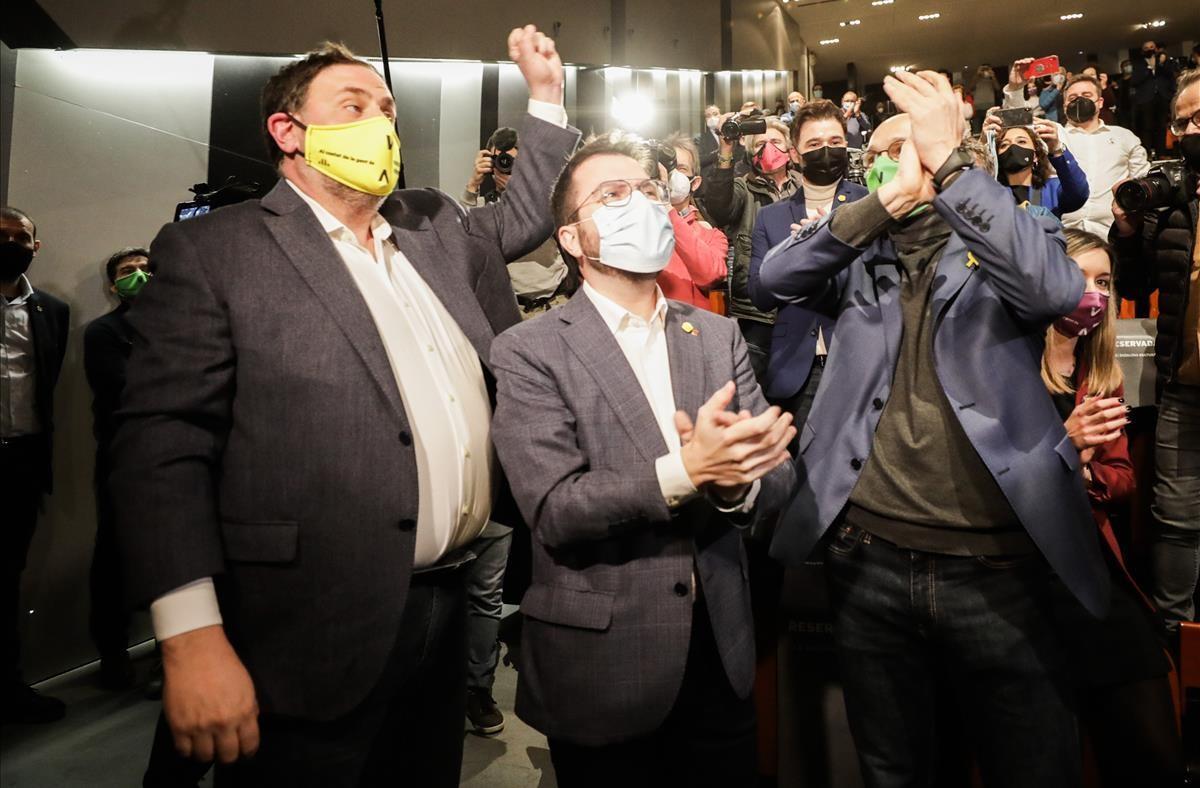 Primer acto electoral de Oriol Junqueras, Pere Aragonès y Raül Romeva en Badalona.