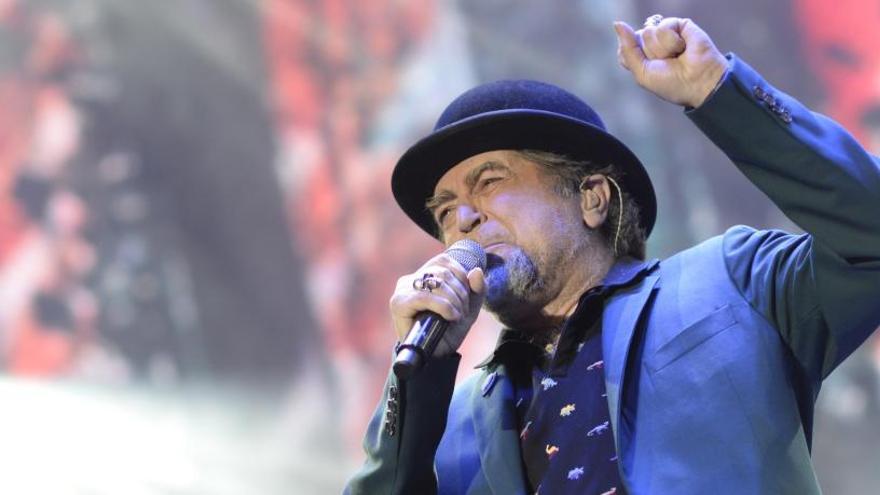 Joaquín Sabina, en un  momento del concierto en Madrid.