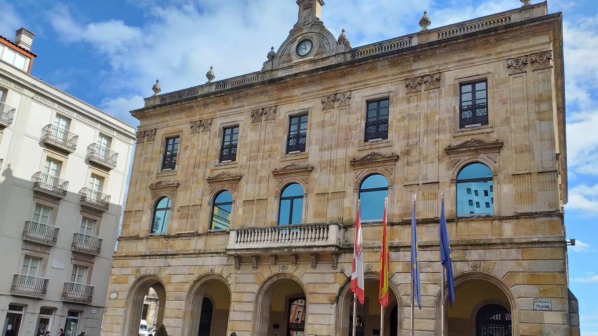 La fachada del Ayuntamiento de Gijón
