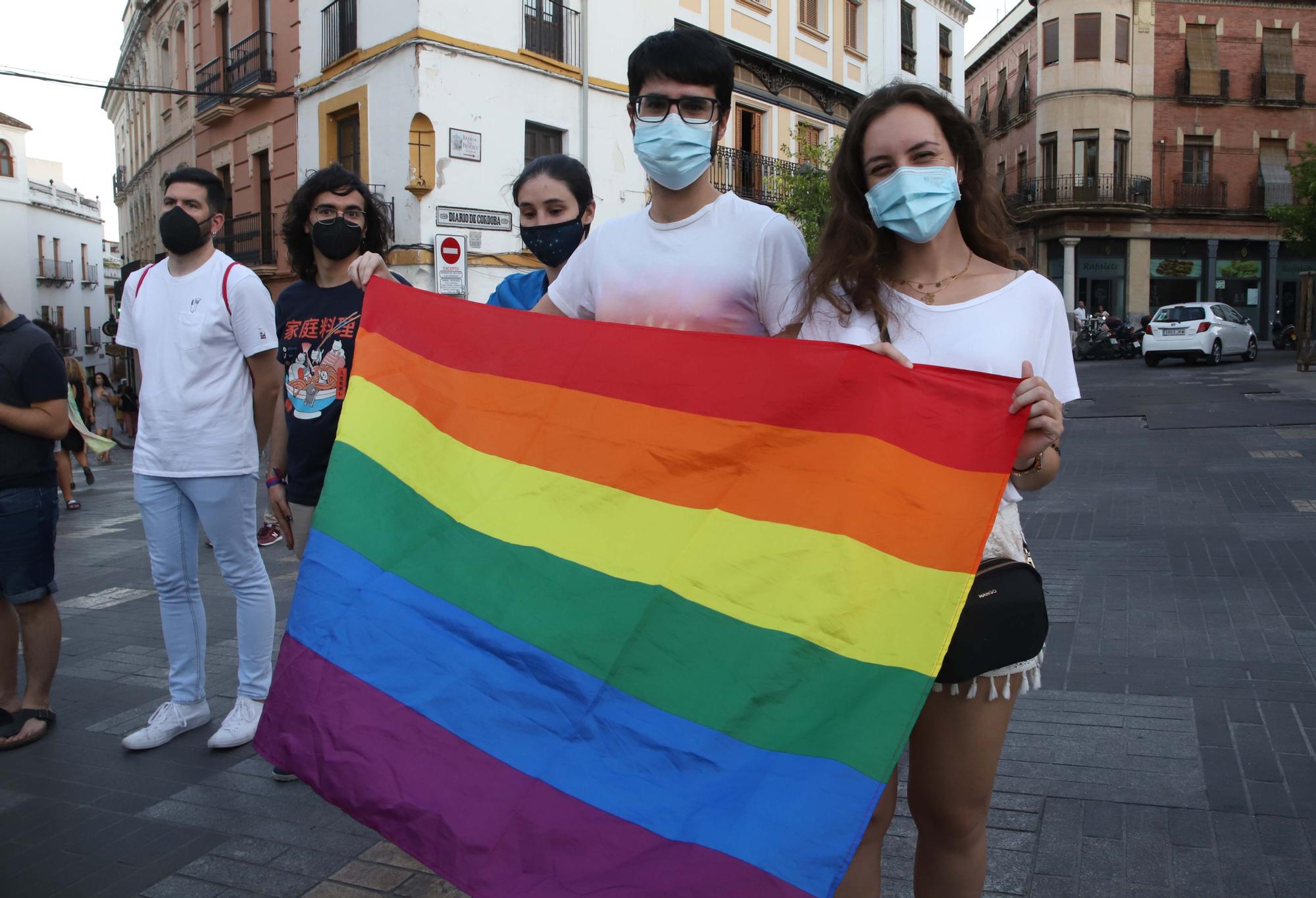 Cientos de personas exigen en Córdoba "justicia" por el asesinato de Samuel Luiz