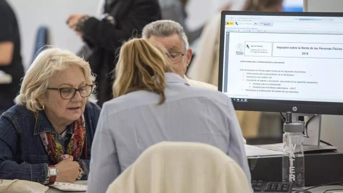 Las personas que cobren menos de 35