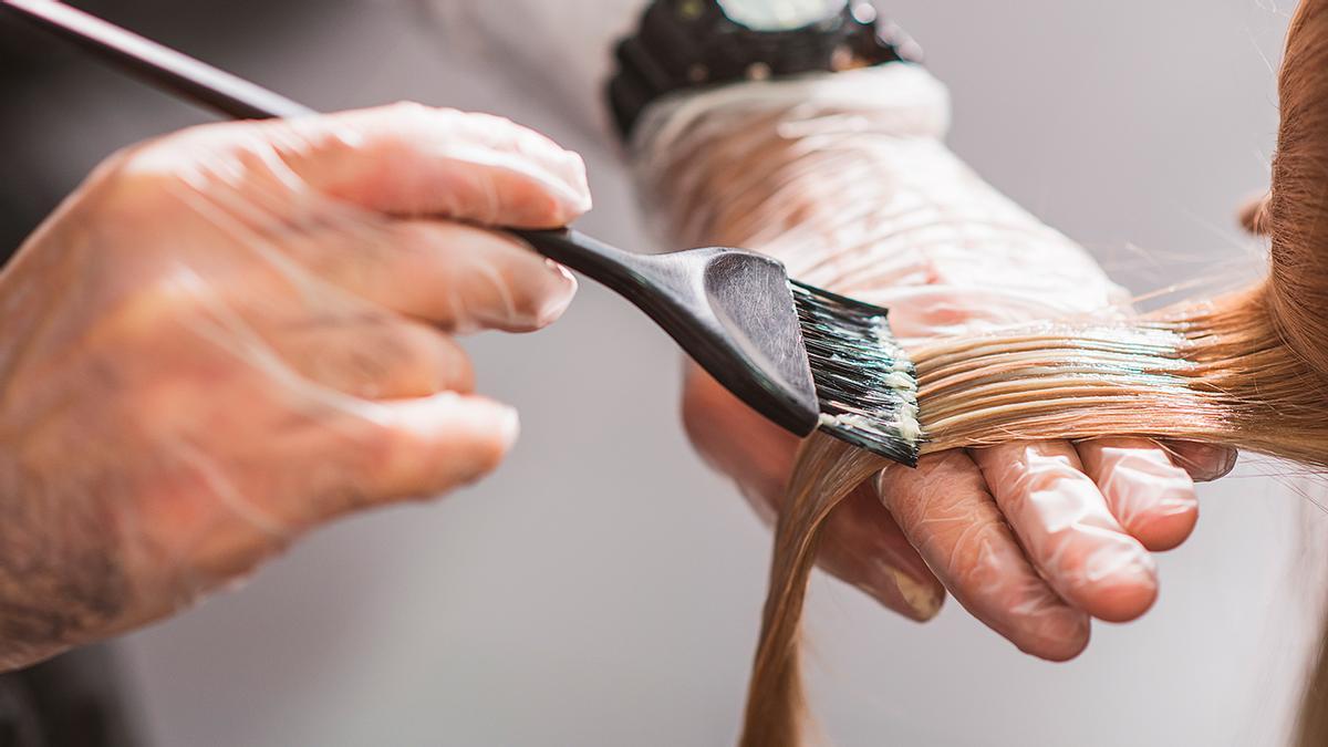 El tinte ceniza de Mercadona que arrasa y cuida el cabello por no contener amoniaco