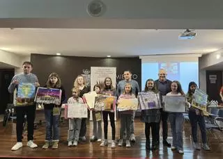 Daniela Rivadeneira logra el primer premio del certamen de dibujos de Luz Penitente