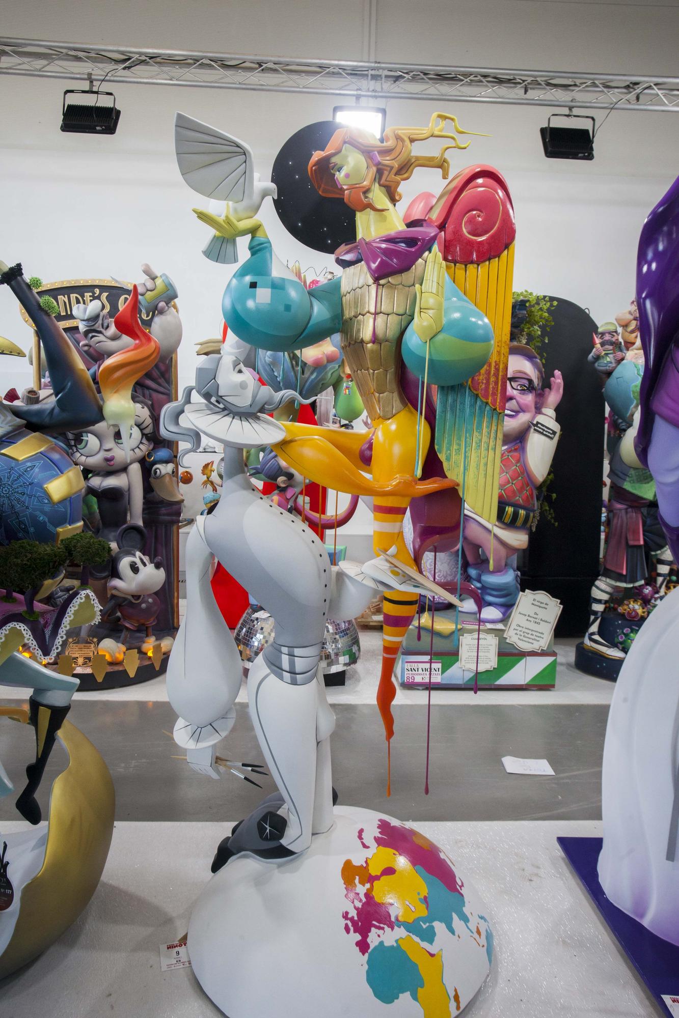 Fallas 2021. La actualidad en una Exposición del Ninot de dos años