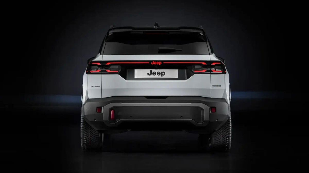 El nuevo Jeep Compass respeta las formas angulosas que caracterizan el modelo.