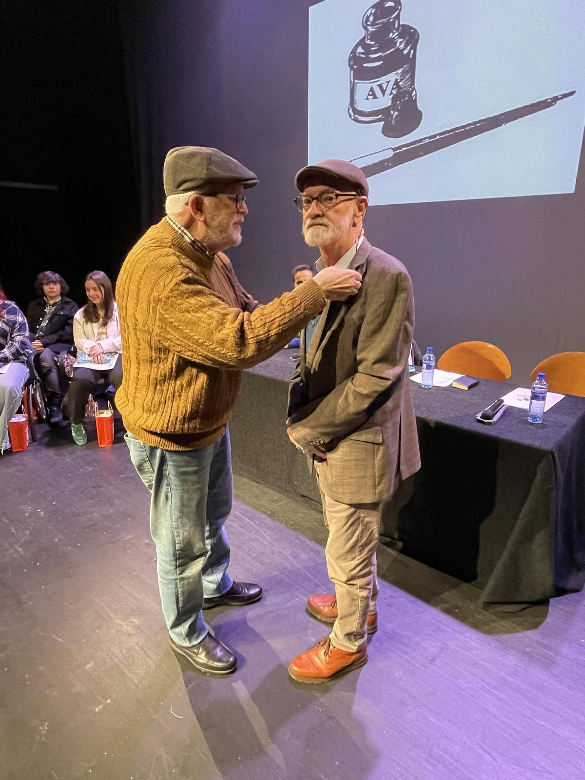 En imágenes, la entrega de premios del Concurso de Cuentos "Valentín ...