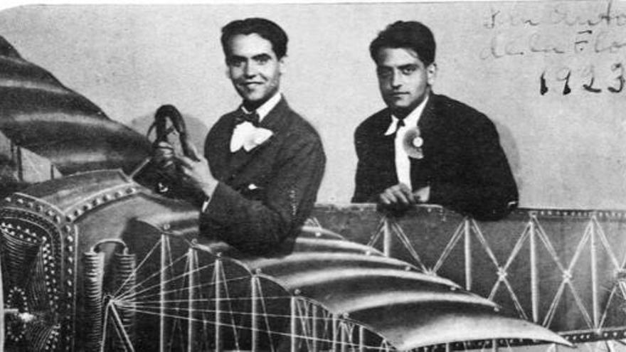 Buñuel y el poeta Federico García Lorca  volando juntos