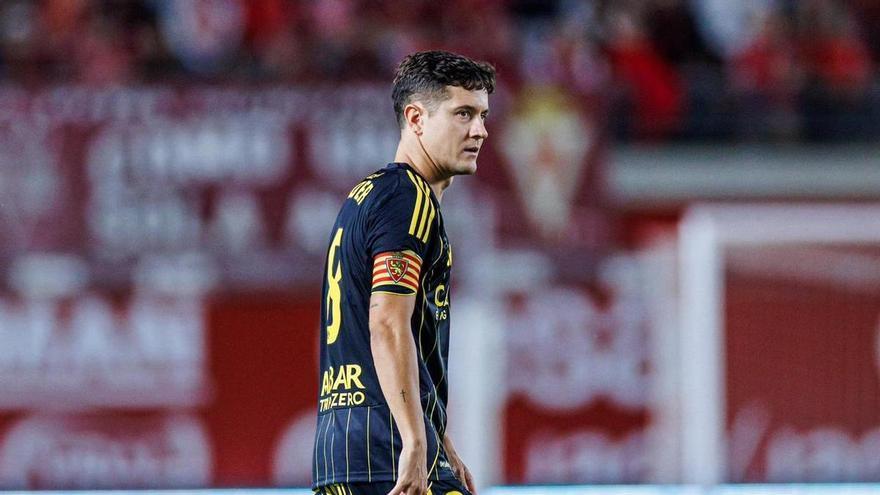El Real Zaragoza resiste en Murcia y queda empatado en el liderato (0-0)