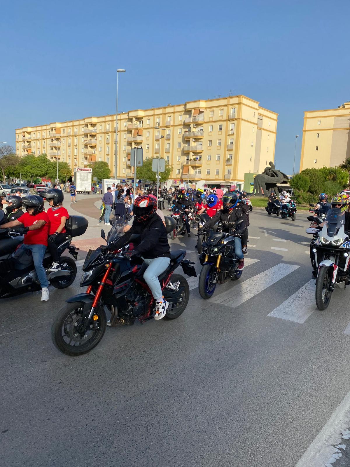 Bikers arriving in Jerez in the neighborhood of La Granja