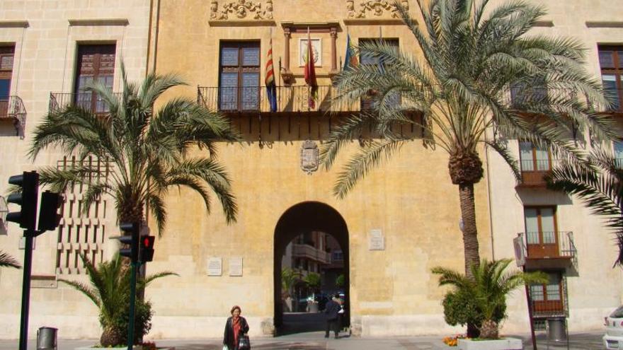 El Ayuntamiento de Elche, en una imagen reciente