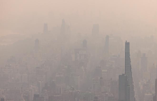 Una nube tóxica asfixia Nueva York tras los incendios forestales en Canadá