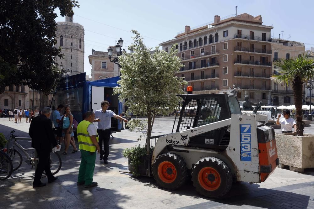 Colocan en València maceteros para evitar atentados terroristas