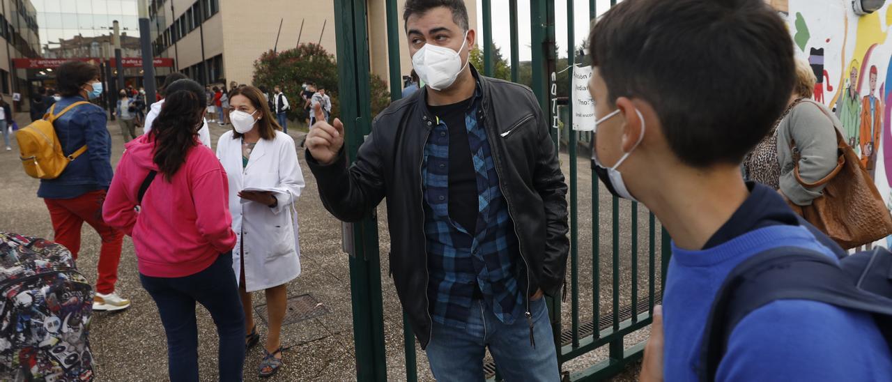 Así fue la vuelta a las aulas de los alumnos de ESO y FP: ""La vacuna da tranquilidad, pero no podemos bajar la guardia"