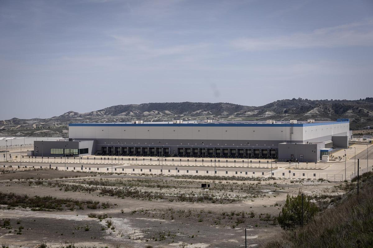 El nuevo centro logístico de Amazon en el polígono Centrovía de La Muela (Zaragoza), especializado en productos de alta demanda y rotación.