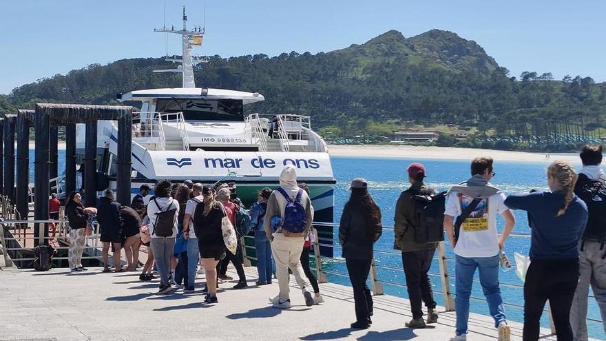 Las Cíes llenas hasta la bandera durante toda la semana