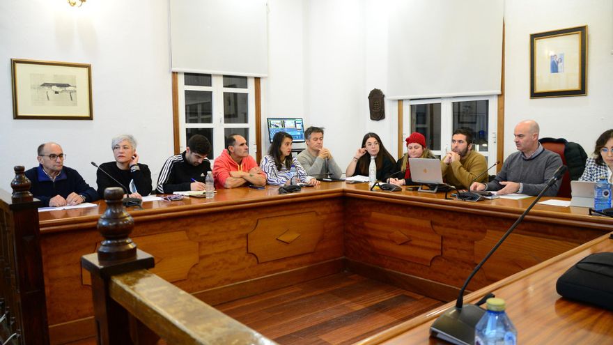 Bueu prorroga el contrato del SAF, sube el precio de la hora y ultima la licitación