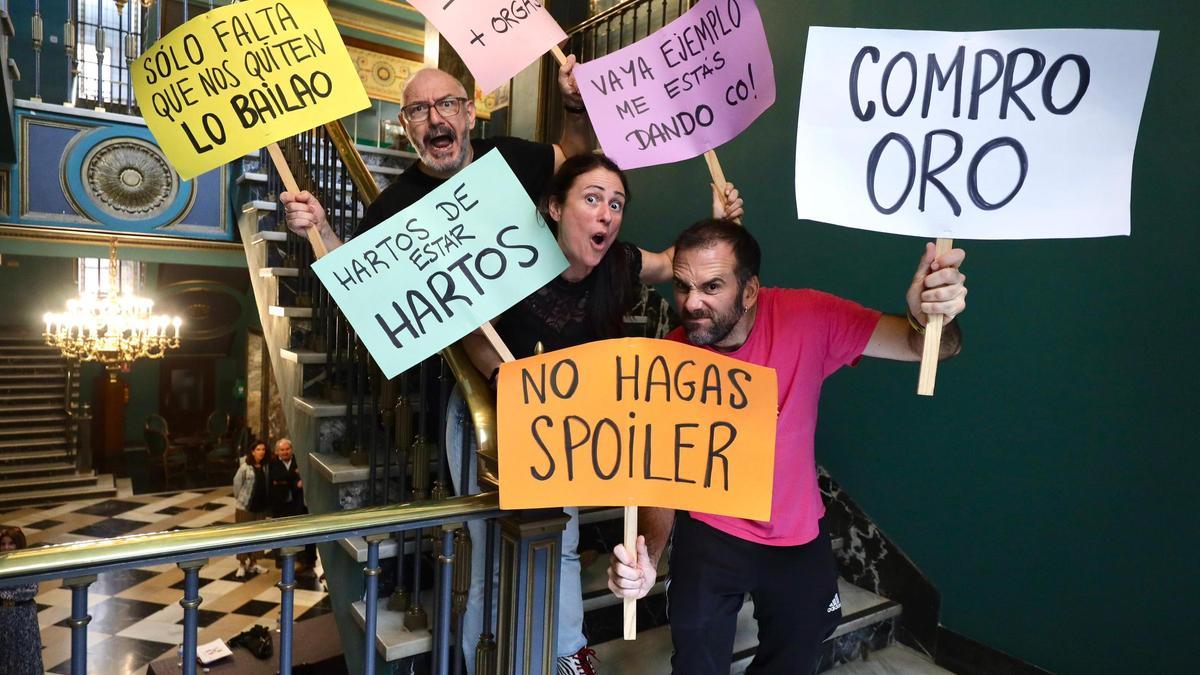 Los actores de Teatro Indigesto han presentado su obra en el Teatro Principal de Zaragoza.