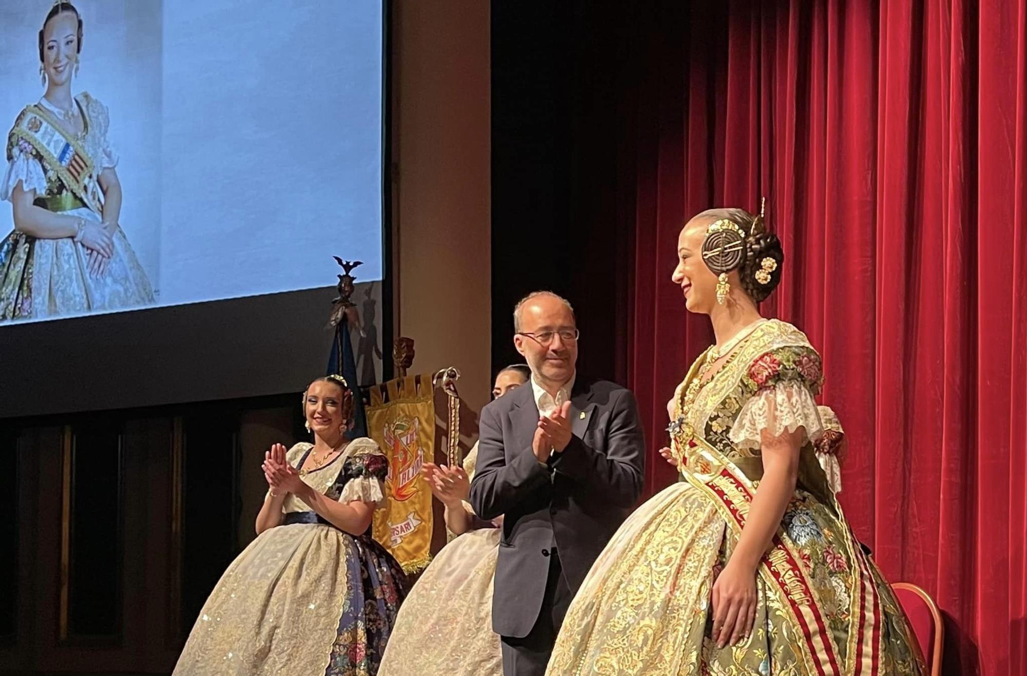 Exaltación de Elena Cebríán como Fallera Mayor de Alzira