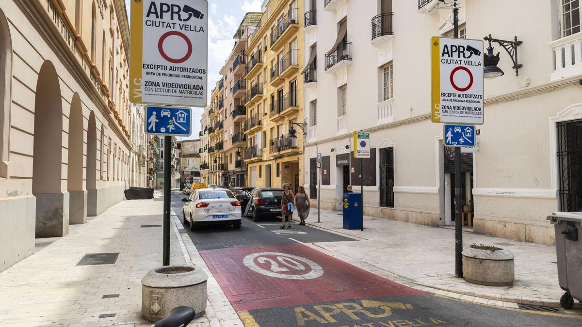 Entrada al APR de Ciutat Vella, que de momento, será también la primera ZBE de València.