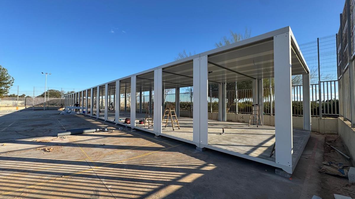 Instalación de aulas prefabricadas para el CEIP L'Horta de Paiporta.